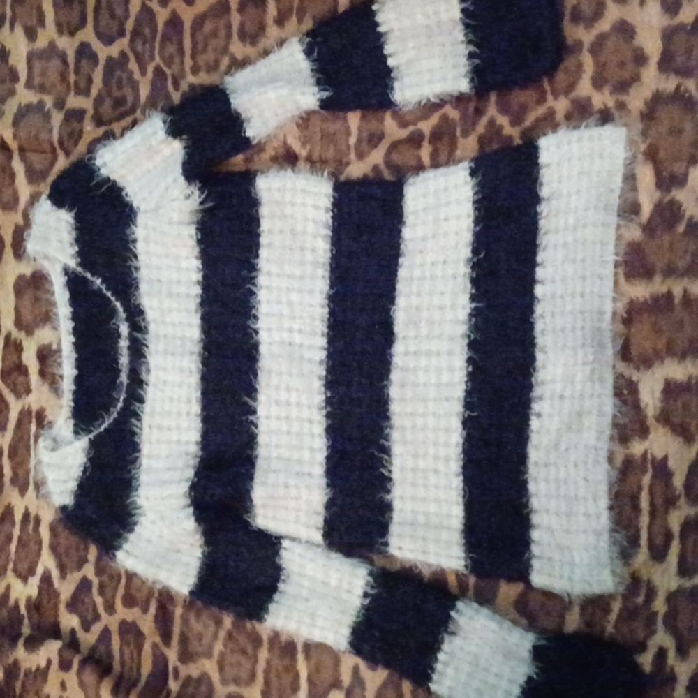 Y2k Fuzzy Sweater, M